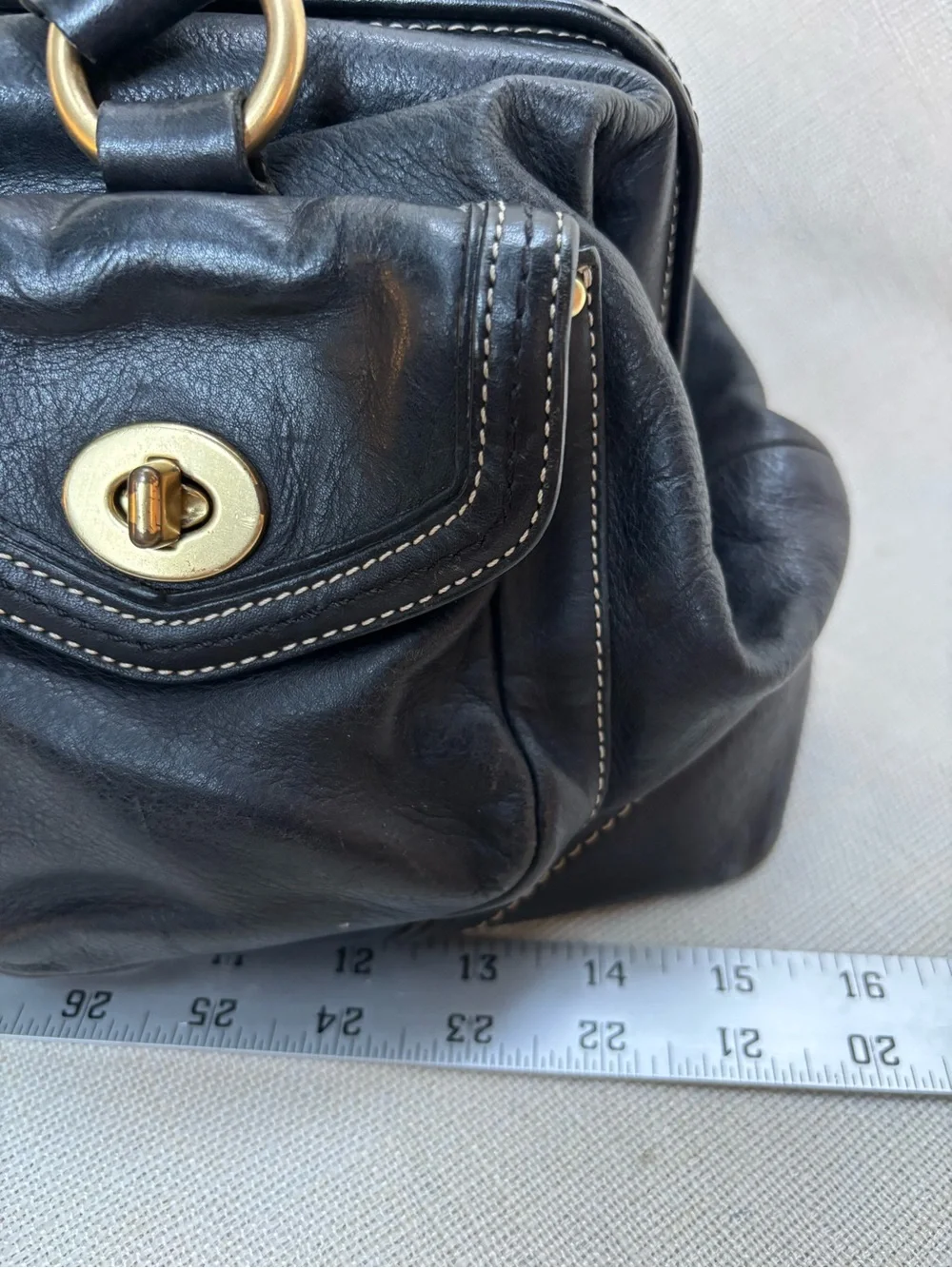 Vintage Coach Legacy Daphne